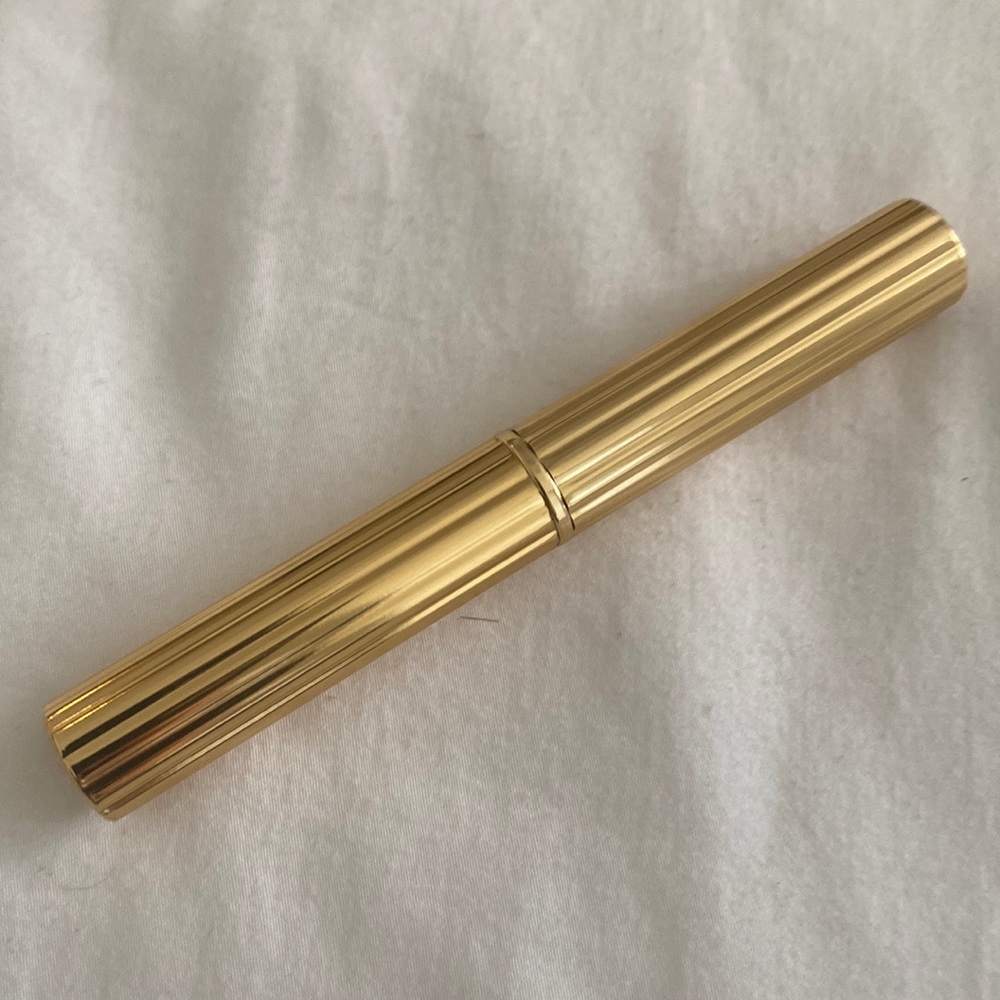 Estée Lauder Indelible Lipstick #20 Garnet